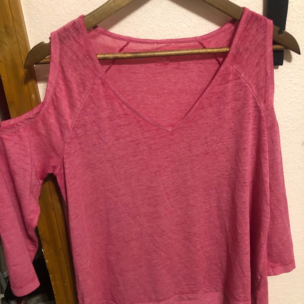 A.N.A Soft pink long sleeve with shoulder holes!